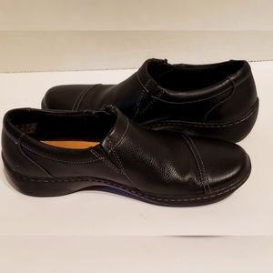 Clark's Cora Giny Slip on shoe.Size 71/2N